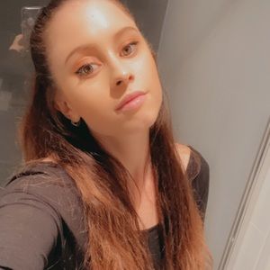 Meet your Posher, Rayna